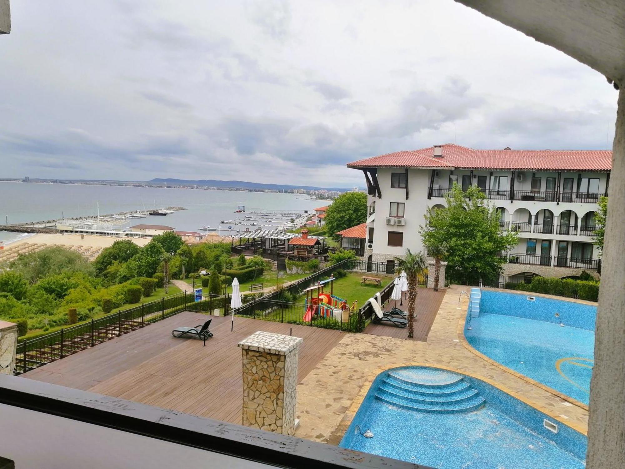 Monastery Seafront Apartments Sveti Vlas Dış mekan fotoğraf